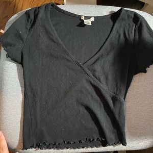 Tillys black crop top